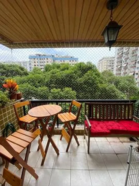 Foto 1 de Apartamento com 4 Quartos à venda, 110m² em Tijuca, Rio de Janeiro