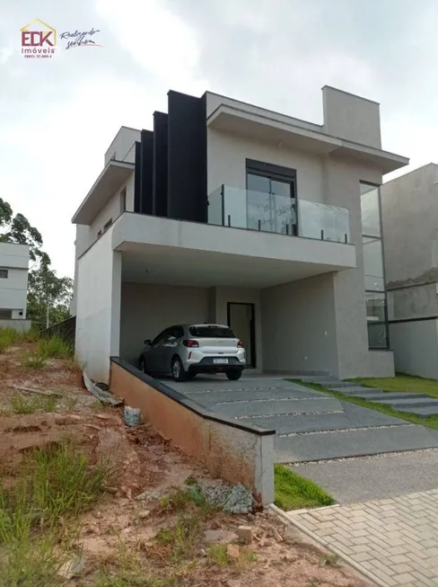 Foto 1 de Casa de Condomínio com 3 Quartos à venda, 225m² em Cezar de Souza, Mogi das Cruzes