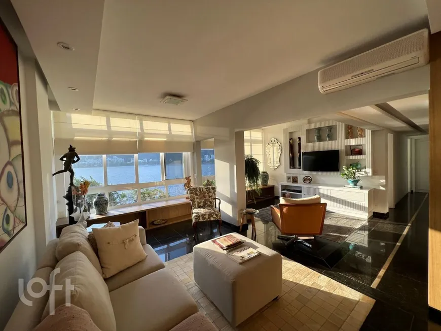 Foto 1 de Apartamento com 2 Quartos à venda, 94m² em Lagoa, Rio de Janeiro