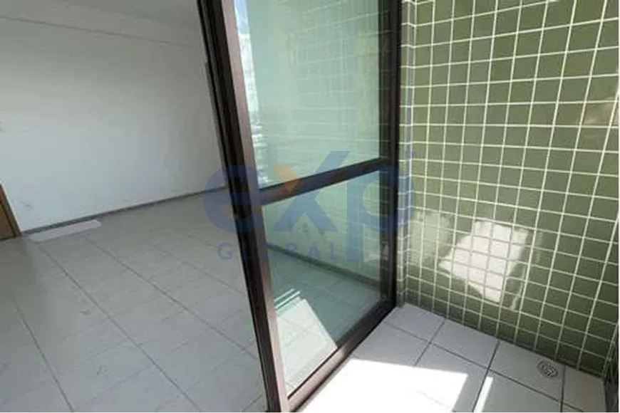 Foto 1 de Apartamento com 3 Quartos à venda, 61m² em Encruzilhada, Recife