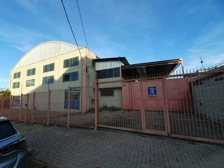 Foto 1 de Galpão/Depósito/Armazém à venda, 1280m² em Camaquã, Porto Alegre