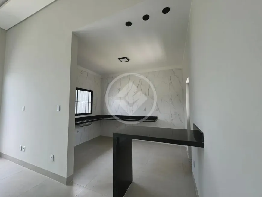 Foto 1 de Casa com 2 Quartos à venda, 72m² em Novo Mundo, Uberlândia