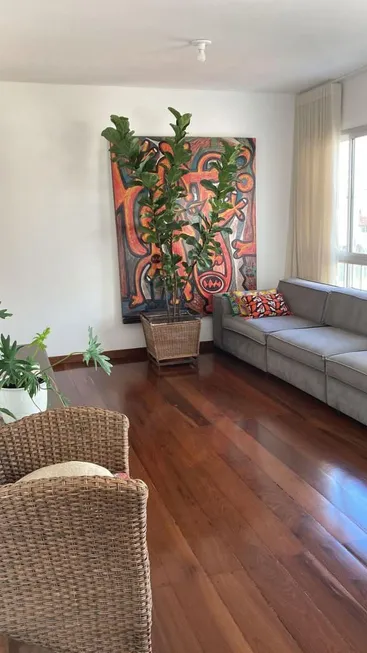 Foto 1 de Apartamento com 3 Quartos à venda, 110m² em Jardim Apipema, Salvador