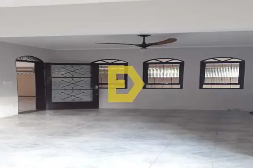 Foto 1 de Casa com 3 Quartos à venda, 196m² em Palmeiras, Araçatuba