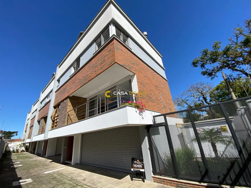 Foto 1 de Casa de Condomínio com 3 Quartos à venda, 181m² em Vila Assunção, Porto Alegre