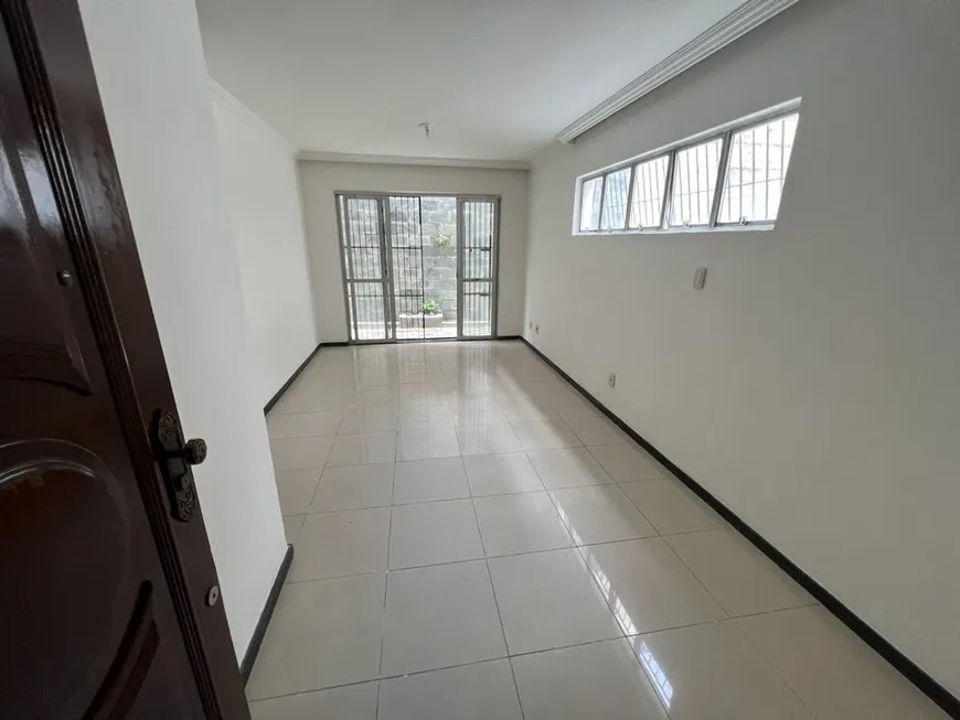 Foto 1 de Apartamento com 3 Quartos para venda ou aluguel, 100m² em Vila Laura, Salvador