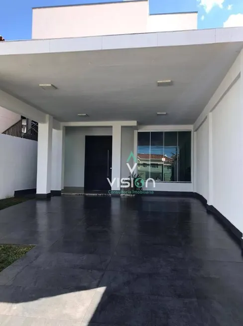 Foto 1 de Sobrado com 4 Quartos à venda, 330m² em Setor Habitacional Vicente Pires, Brasília