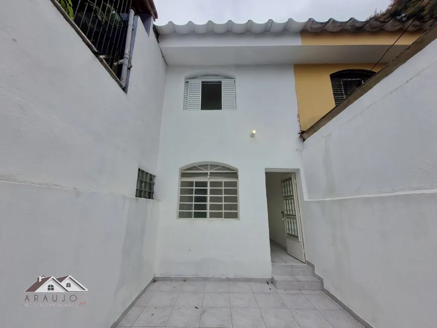 Foto 1 de Casa com 2 Quartos à venda, 78m² em Jardim Marilu, São Paulo