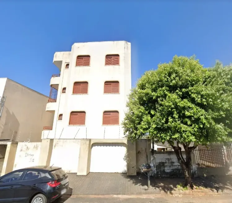 Foto 1 de Apartamento com 3 Quartos para alugar, 360m² em Osvaldo Rezende, Uberlândia