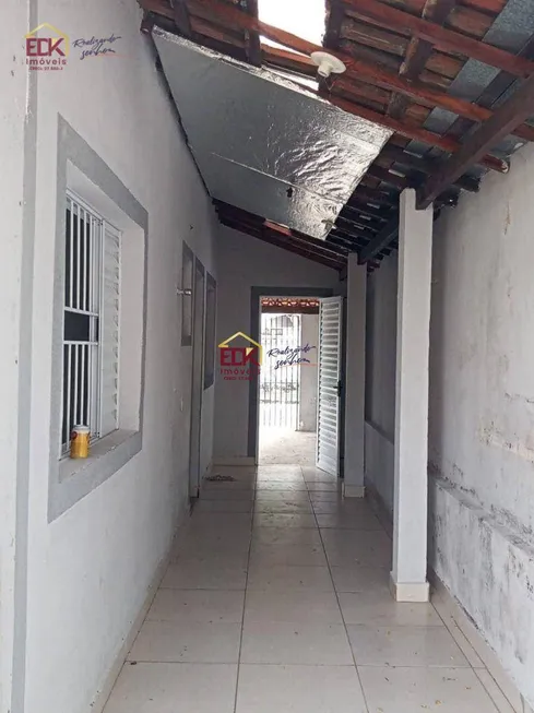 Foto 1 de Casa com 2 Quartos à venda, 68m² em Crispim, Pindamonhangaba