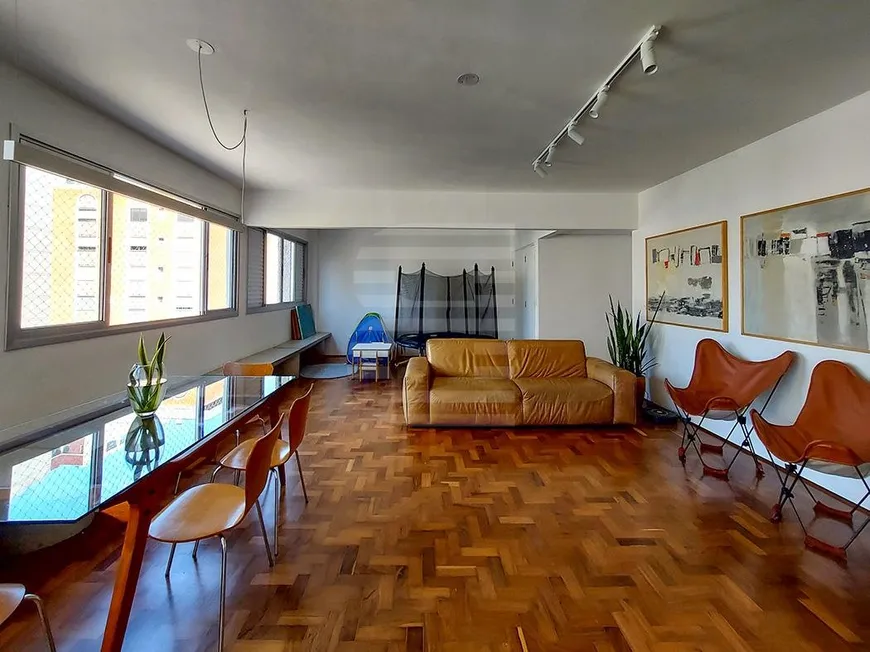 Foto 1 de Apartamento com 2 Quartos à venda, 125m² em Cambuí, Campinas