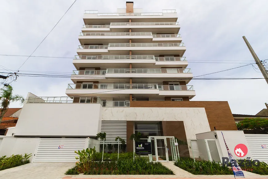 Foto 1 de Apartamento com 3 Quartos à venda, 100m² em Centro, Guaratuba