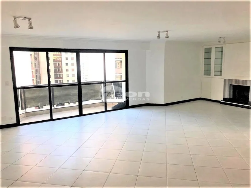 Foto 1 de Apartamento com 3 Quartos à venda, 239m² em Itaim Bibi, São Paulo