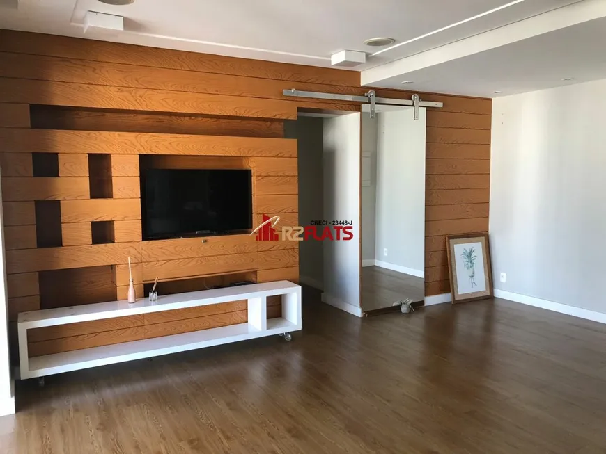 Foto 1 de Apartamento com 2 Quartos à venda, 96m² em Vila Nova Conceição, São Paulo