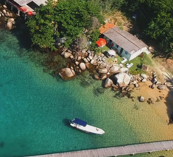 Foto 1 de Casa com 2 Quartos para alugar, 70m² em Praia da Ribeira Cunhambebe, Angra dos Reis