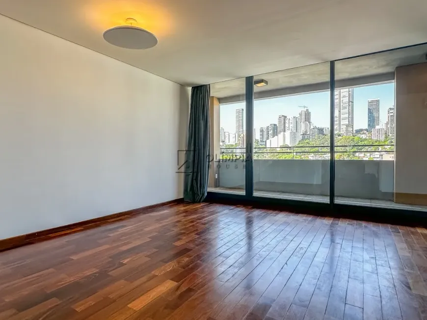 Foto 1 de Apartamento com 2 Quartos para alugar, 133m² em Vila Madalena, São Paulo