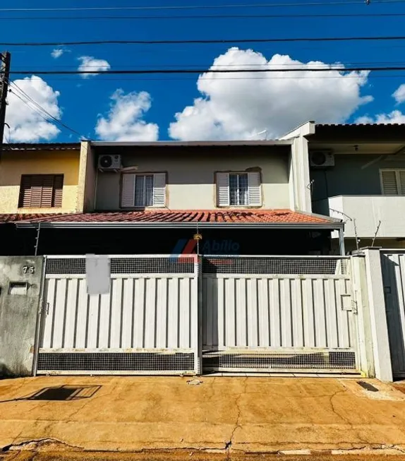 Foto 1 de Casa com 3 Quartos à venda, 182m² em Jardim Albatroz, Londrina
