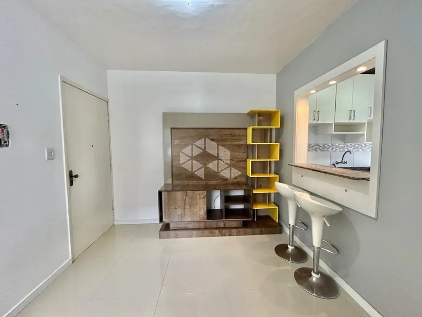 Foto 1 de Apartamento com 2 Quartos à venda, 40m² em Guajuviras, Canoas