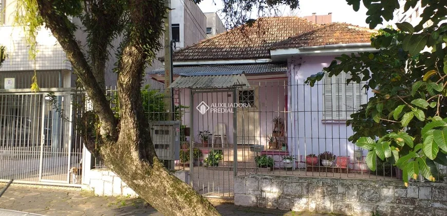 Foto 1 de Casa com 2 Quartos à venda, 440m² em Jardim Botânico, Porto Alegre