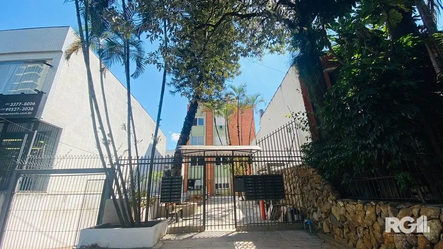 Foto 1 de Apartamento com 2 Quartos à venda, 53m² em Floresta, Porto Alegre