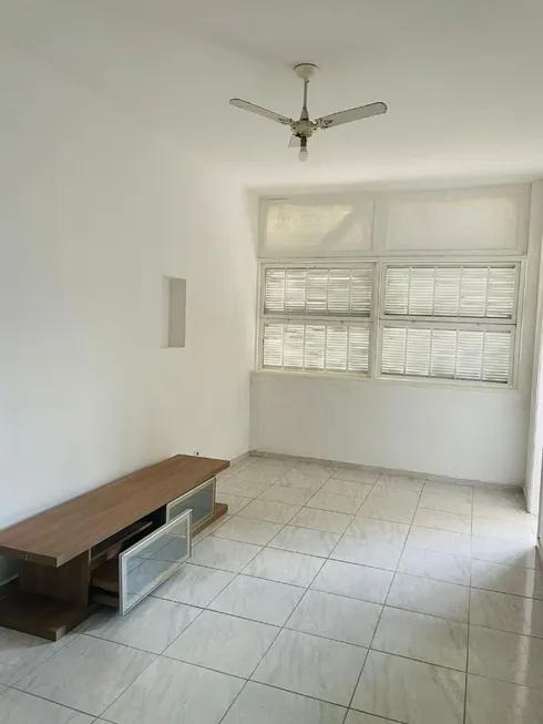 Foto 1 de Kitnet com 1 Quarto à venda, 35m² em Boqueirão, Santos