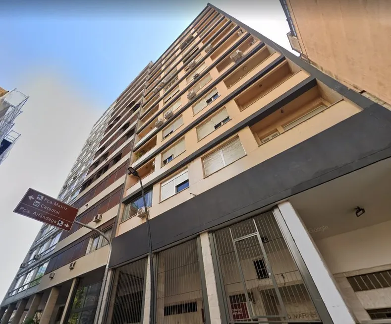 Foto 1 de Apartamento com 3 Quartos à venda, 108m² em Centro Histórico, Porto Alegre