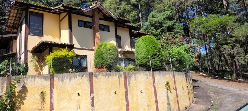 Foto 1 de Casa de Condomínio com 3 Quartos à venda, 190m² em Serra da Cantareira, Mairiporã