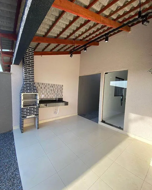 Foto 1 de Casa com 2 Quartos à venda, 60m² em Campos de Atibaia, Atibaia