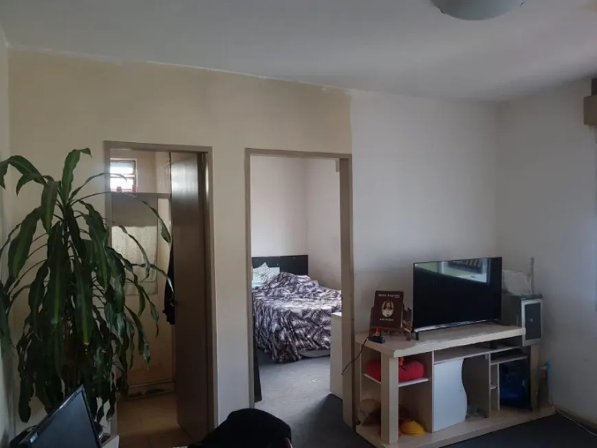 Foto 1 de Apartamento com 1 Quarto à venda, 37m² em Azenha, Porto Alegre