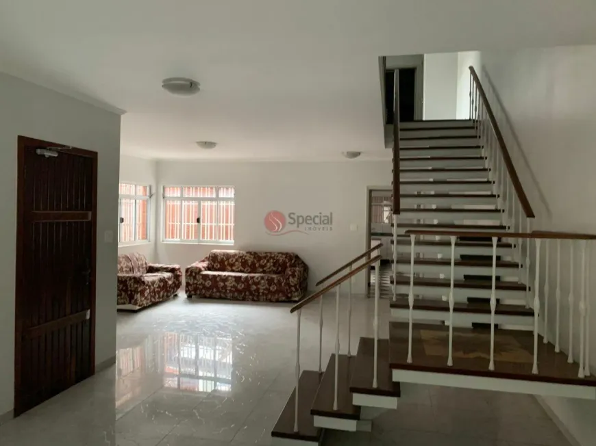 Foto 1 de Sobrado com 4 Quartos para alugar, 198m² em Tatuapé, São Paulo