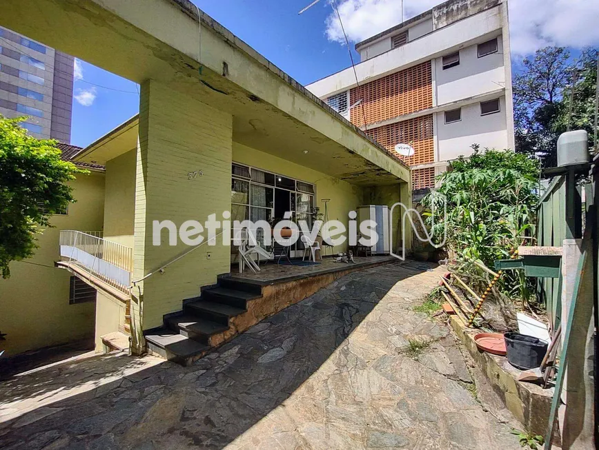 Foto 1 de Casa com 7 Quartos à venda, 260m² em Cidade Jardim, Belo Horizonte