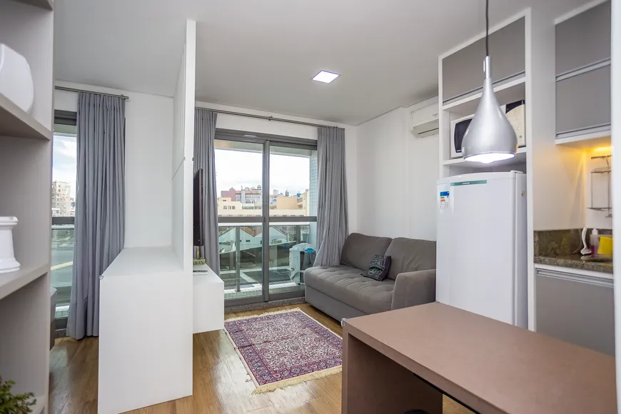 Foto 1 de Apartamento com 1 Quarto à venda, 22m² em Rebouças, Curitiba