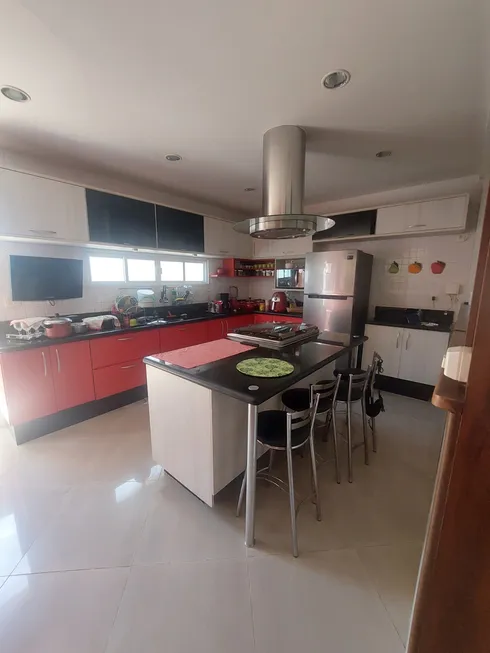 Foto 1 de Casa de Condomínio com 3 Quartos à venda, 313m² em Campo Grande, Rio de Janeiro