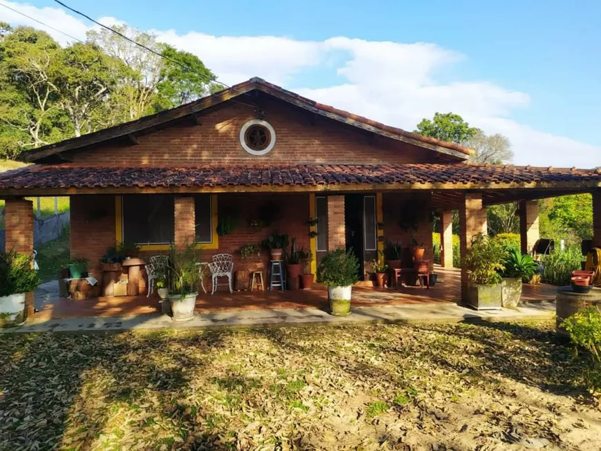 Foto 1 de Fazenda/Sítio com 2 Quartos à venda, 80m² em , Extrema