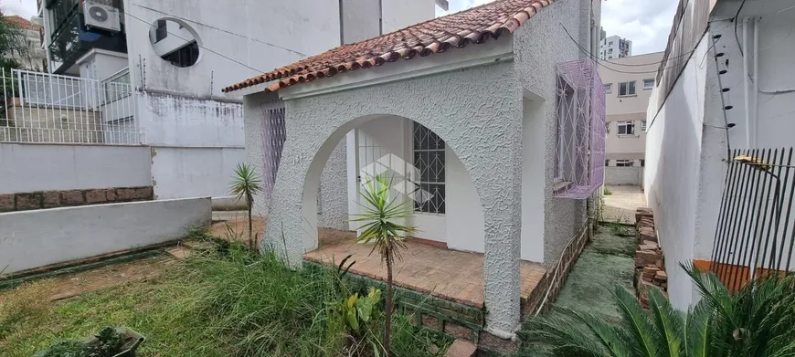 Foto 1 de Casa com 2 Quartos à venda, 80m² em Petrópolis, Porto Alegre