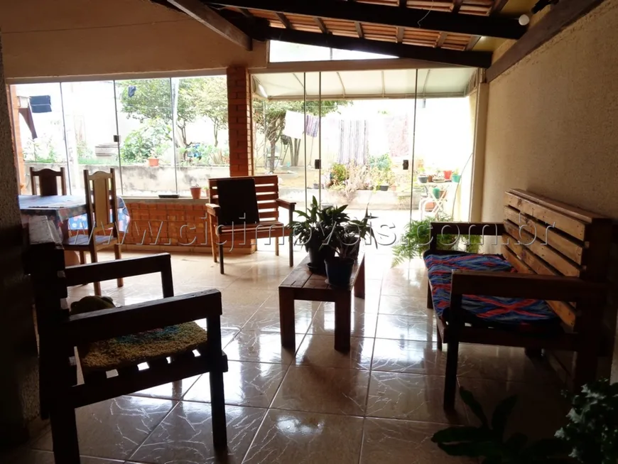 Foto 1 de Casa com 2 Quartos à venda, 150m² em Residencial Campos Dourados, Goiânia