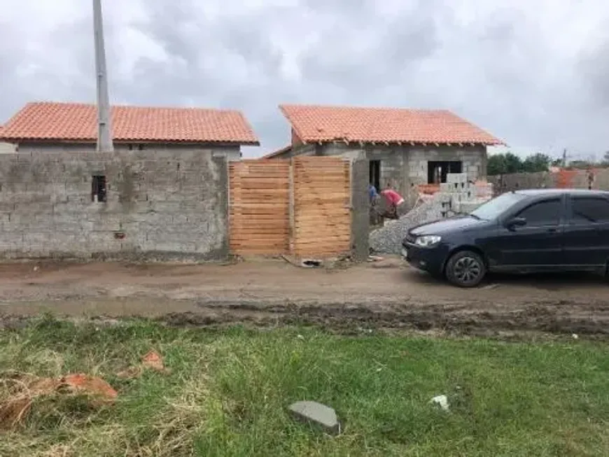 Foto 1 de Casa com 2 Quartos à venda, 65m² em Balneário São Jorge, Itanhaém