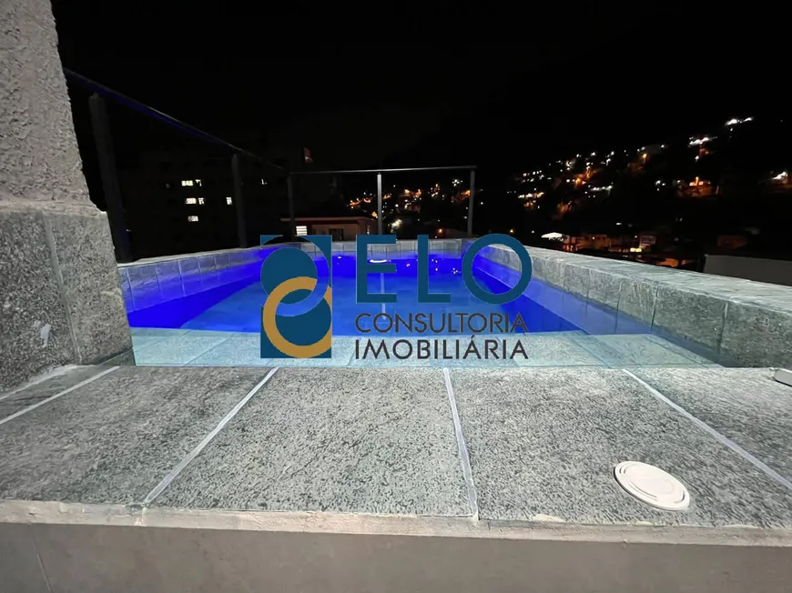 Foto 1 de Casa com 2 Quartos à venda, 116m² em Marapé, Santos