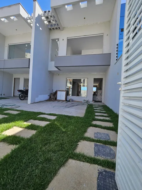 Foto 1 de Casa com 3 Quartos à venda, 100m² em Ataíde, Vila Velha
