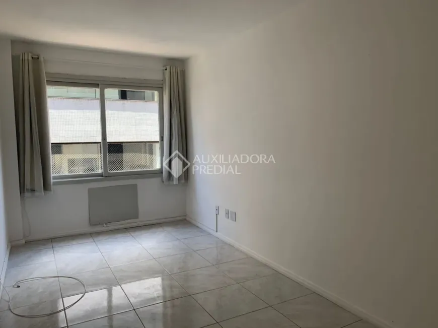 Foto 1 de Apartamento com 1 Quarto à venda, 43m² em Cidade Baixa, Porto Alegre