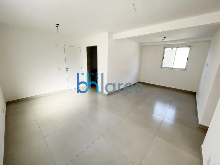 Foto 1 de Apartamento com 3 Quartos à venda, 13m² em Santa Terezinha, Belo Horizonte