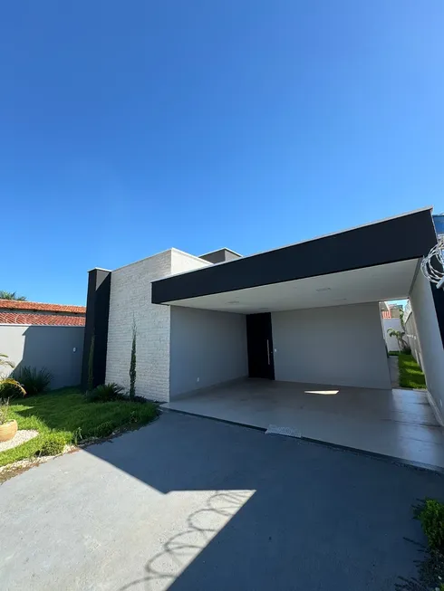 Foto 1 de Casa com 3 Quartos à venda, 360m² em Vila Galvão, Senador Canedo