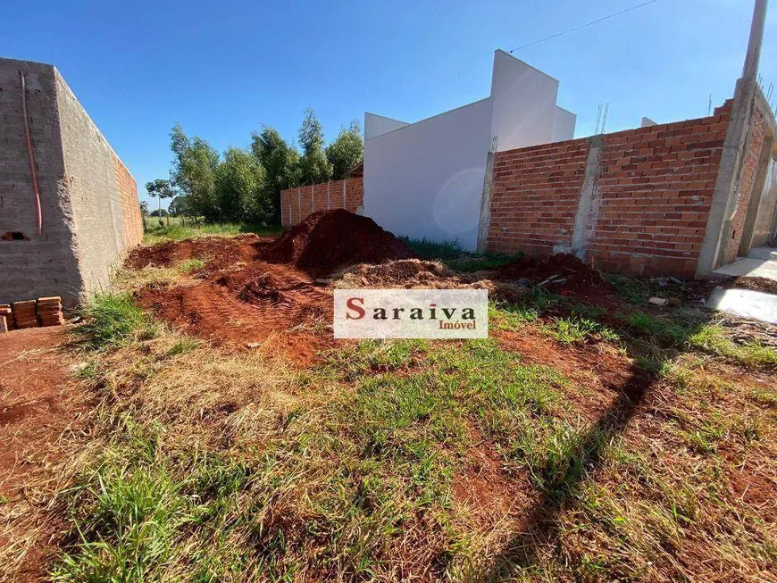 Foto 1 de Lote/Terreno à venda, 215m² em , Itapuí