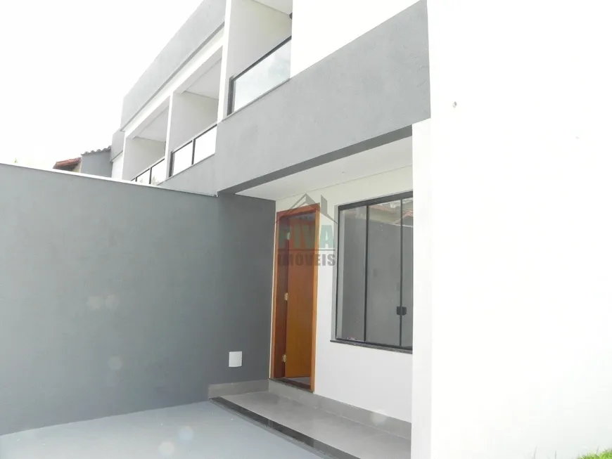 Foto 1 de Casa com 2 Quartos à venda, 83m² em Caiçaras, Belo Horizonte