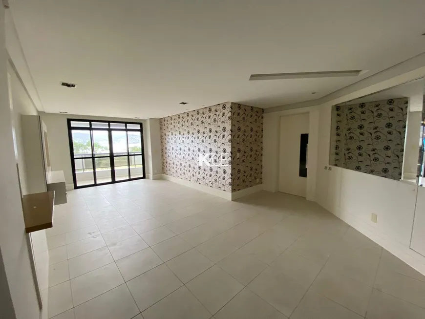 Foto 1 de Apartamento com 3 Quartos à venda, 144m² em Coqueiros, Florianópolis