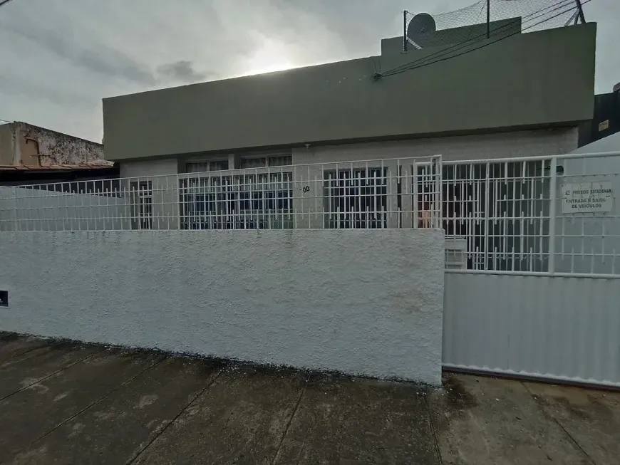 Foto 1 de Casa com 3 Quartos à venda, 300m² em Ribeira, Salvador