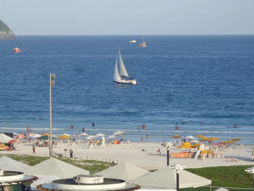 Foto 1 de Cobertura com 5 Quartos à venda, 260m² em Vila Nova, Cabo Frio