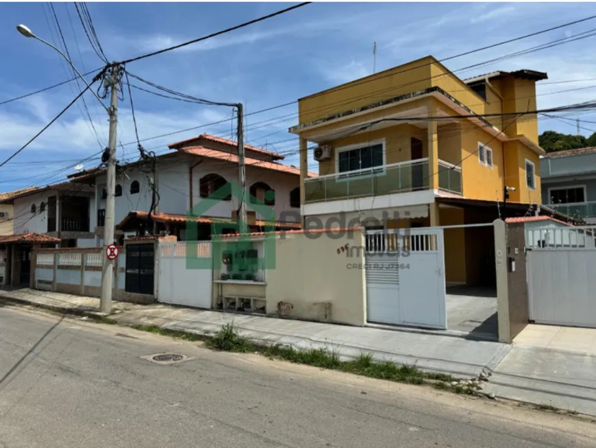 Foto 1 de Casa de Condomínio com 3 Quartos à venda, 285m² em Costa Azul, Rio das Ostras