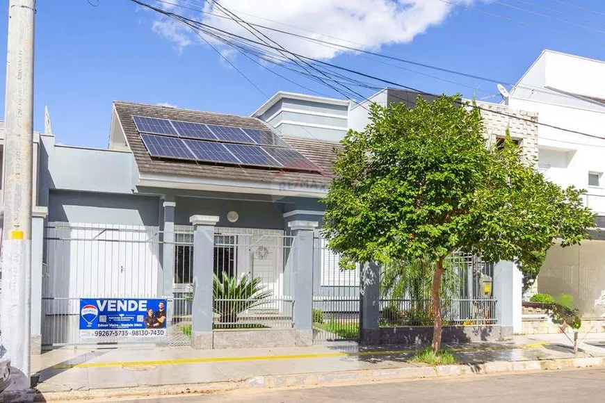 Foto 1 de Casa com 3 Quartos à venda, 189m² em Vale Ville, Gravataí