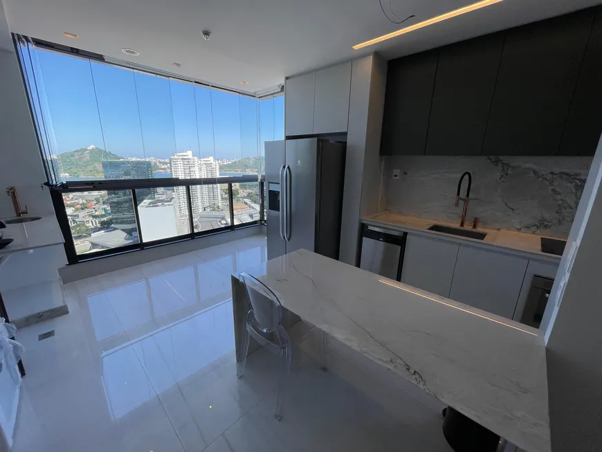 Foto 1 de Apartamento com 2 Quartos à venda, 70m² em Enseada do Suá, Vitória
